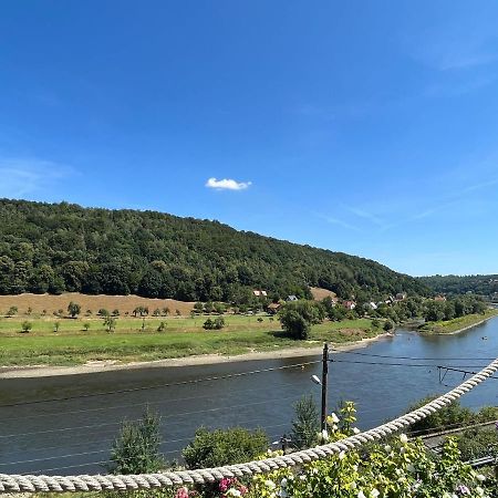 Saechsische-Schweiz-Ferienhaus-Wohnung-1-Mit-Elbblick-Sauna-Und-Kamin Konigstein an der Elbe Εξωτερικό φωτογραφία