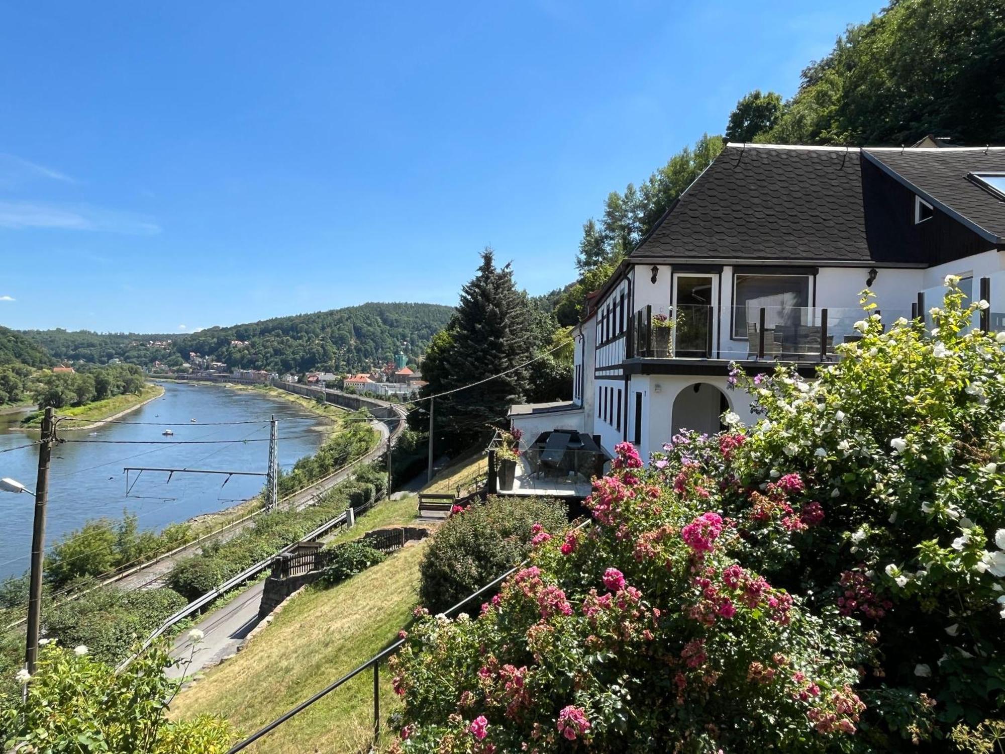 Saechsische-Schweiz-Ferienhaus-Wohnung-1-Mit-Elbblick-Sauna-Und-Kamin Konigstein an der Elbe Εξωτερικό φωτογραφία